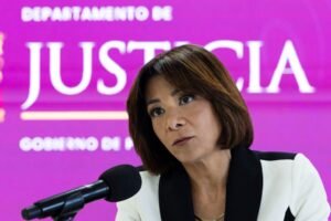 Alegaciones de Negrón contra Domenech