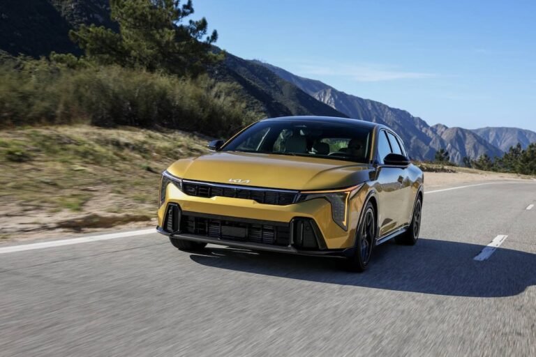 Kia K4 Hatchback