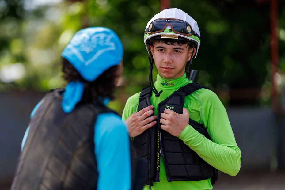 Julian Rivera, de ascendencia puertorriqueña, viajó desde Ohio para matricularse en la escuela.