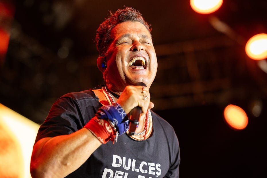 Presentación artística de Carlos Vives en la Plaza del Quinto Centenario en el tercer día de la 55 edición 55 de las Fiestas de la Calle San Sebastián.