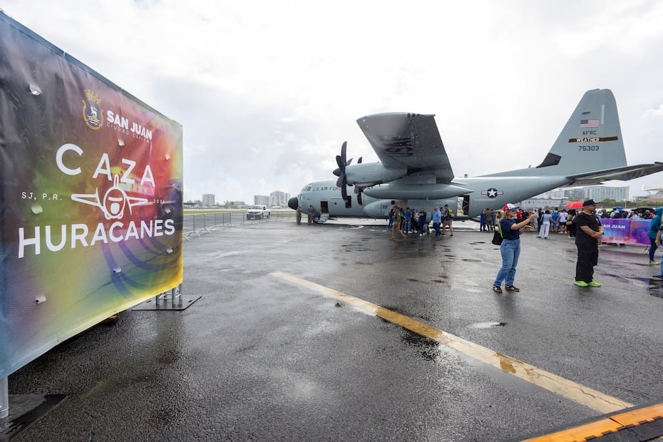En preparación a la temporada ciclónica, el avión cazahuracanes (“Hurricane Hunter”) regresó a San Juan, específicamente al aeropuerto de Isla Grande, tras más de una década de ausencia.