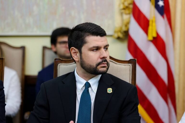 Carlos Ríos Pierluisi DDEC