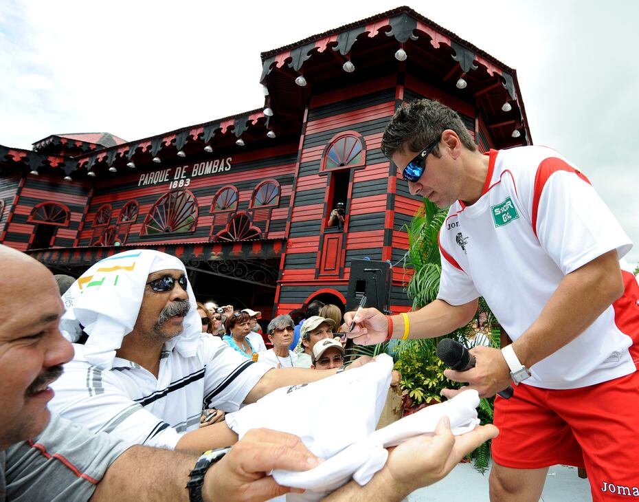 2009 | En la primera edición, Raymond caminó de Ponce a San Juan.
