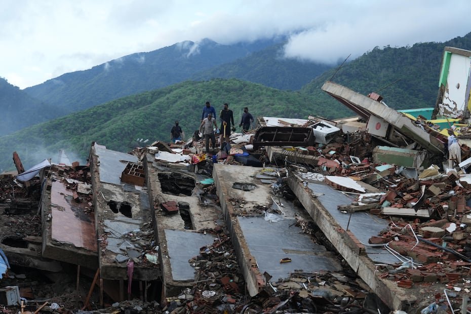 Según el Gobierno, los terremotos de la semana pasada causaron daños o afectaron de algún modo a 38 hospitales de todo el país.
