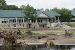Camp Mystic bancarrota