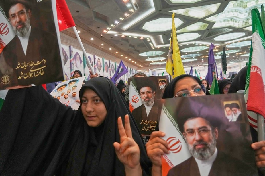 Estados Unidos ha bloqueado los puertos iraníes durante más de un mes, y Trump dijo el domingo que el bloqueo “se mantendrá plenamente vigente hasta que se alcance, certifique y firme un acuerdo”.