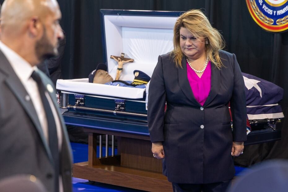 González Colón le extendió un abrazo y sus condolencias a la familia de Santiago Renta.