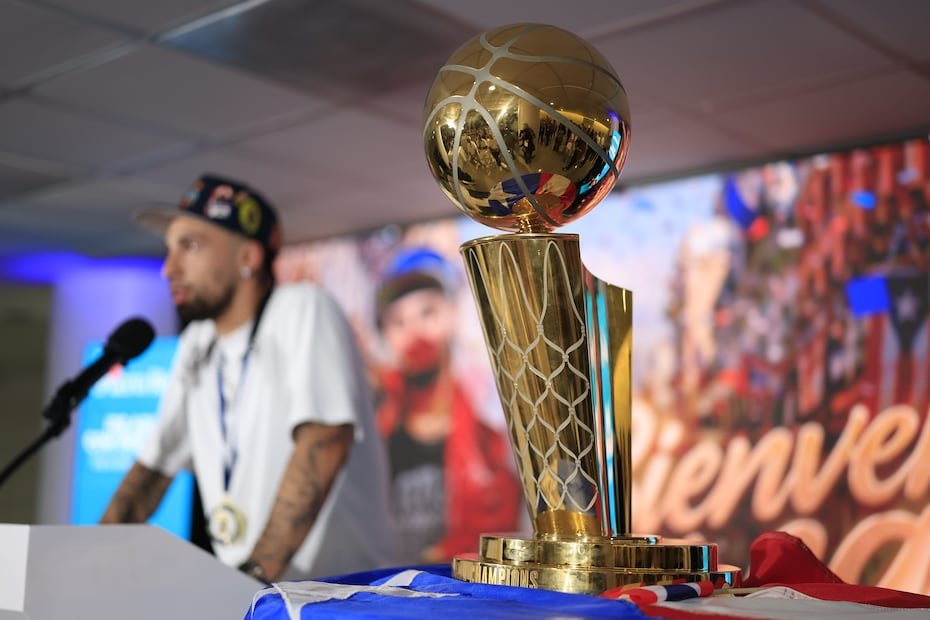 El campeón compartió anécdotas de su camino hasta conquistar el máximo título del baloncesto profesional.
