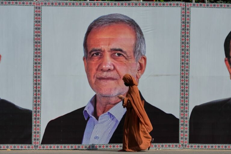 Pezeshkian en Pakistán