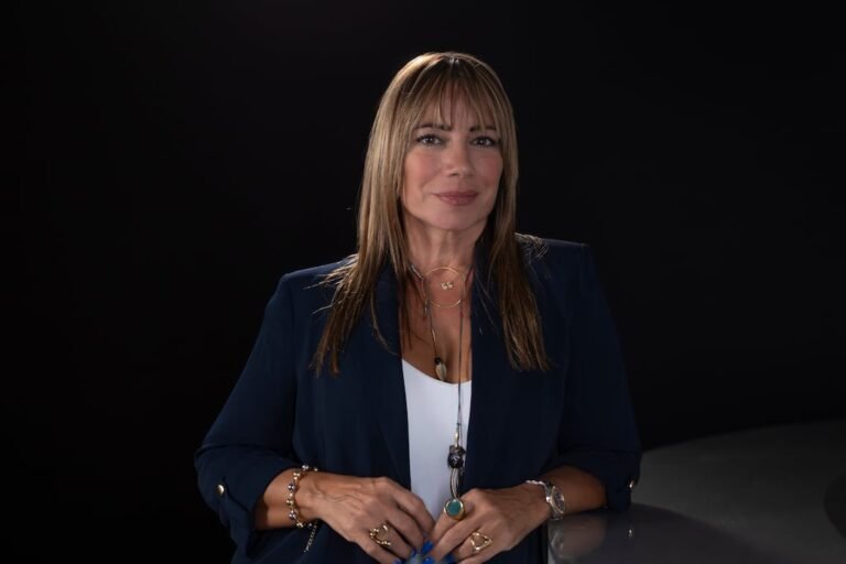 Melina León