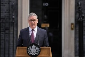 dimisión de Keir Starmer