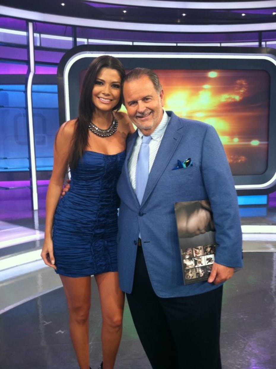 Gracias al premio de NBL, obtuvo un contrato con la cadena Univision y comenzó a trabajar en programas como “El Gordo y la Flaca”.