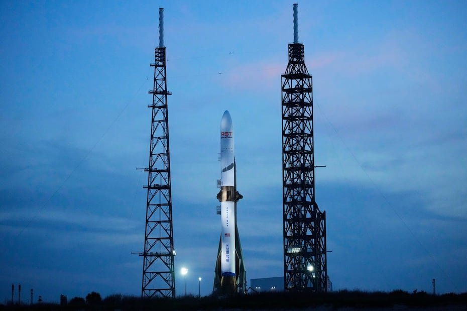 Un cohete de Blue Origin explotó durante una prueba en la plataforma de lanzamiento el jueves por la noche.