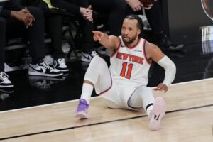 Los Knicks ganan 105-95 a los Spurs en el primer partido de las Finales de la NBA.