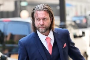Carl Erik Rinsch Netflix