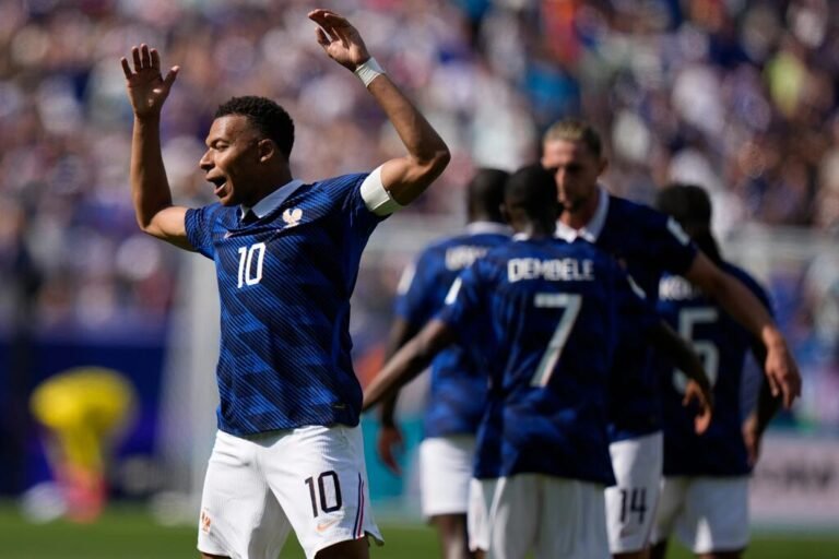 Mbappé supera a Pelé