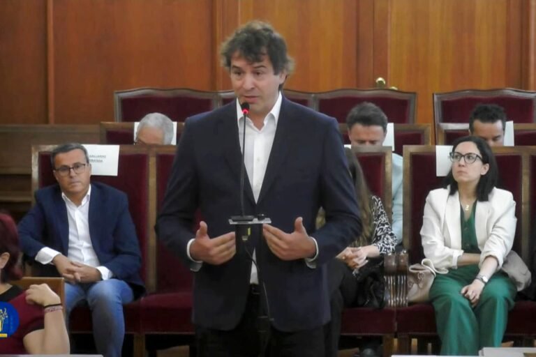 David Sánchez niega haber influido en su contratación como coordinador de conservatorios.