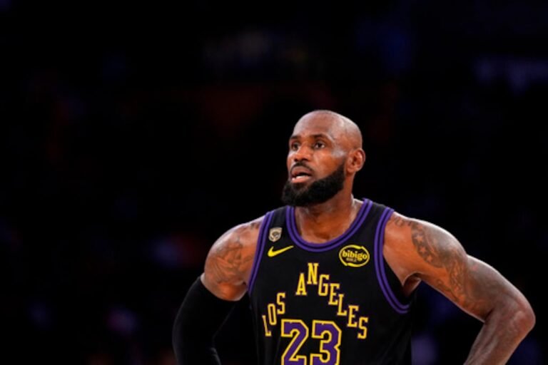 LeBron James dejará Lakers