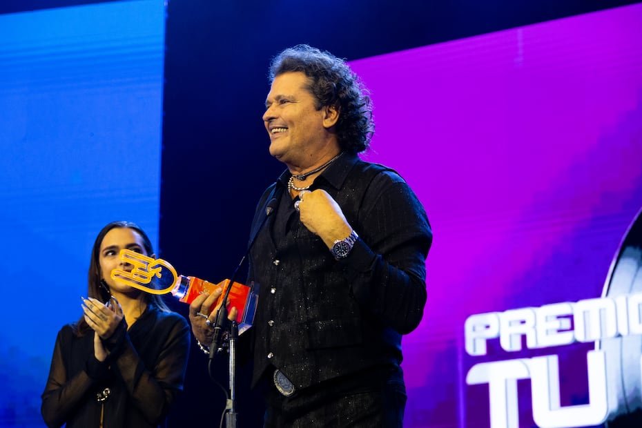 La edición de este año contó, además, con destacadas presentaciones musicales que incluyeron a figuras como Carlos Vives.