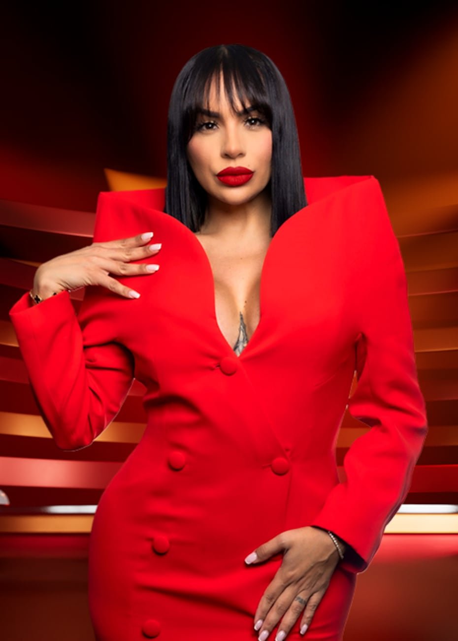 Presentadora  Jennifer Fungenzi