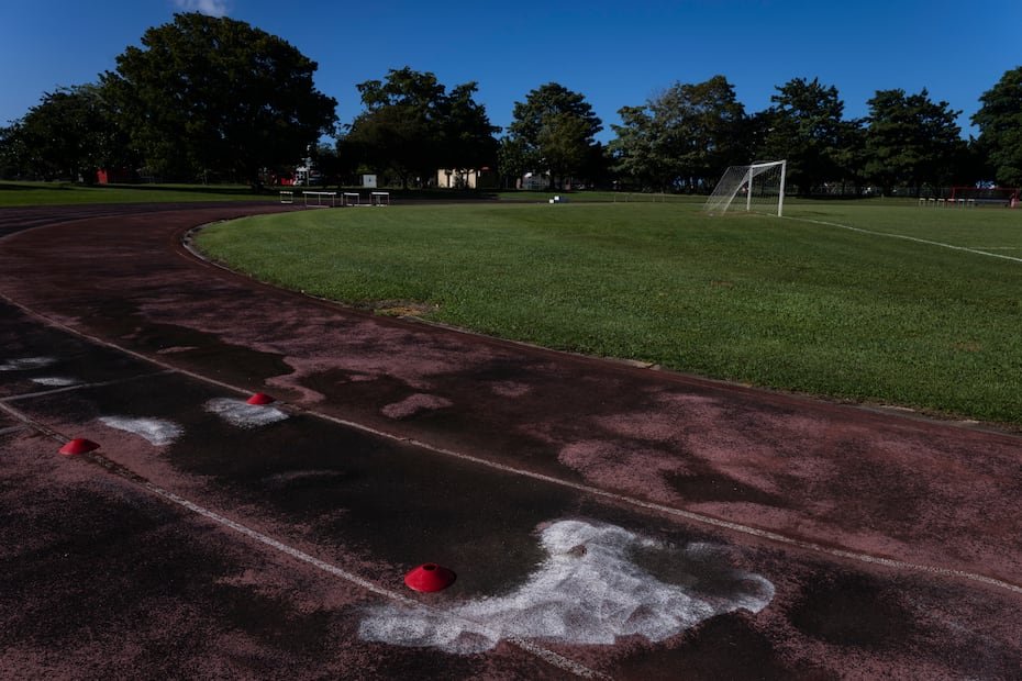 El deterioro visible en las instalaciones deportivas motivó una resolución que declara el complejo en estado de emergencia.