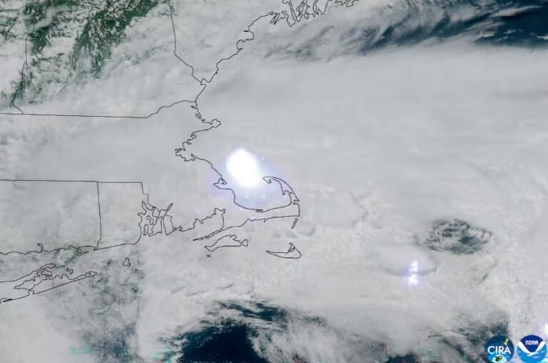 El fenómeno que desató especulaciones ocurrió el sábado sobre Massachusetts y New Hampshire, pero recién ahora la agencia espacial divulgó detalles sobre su tamaño, peso y trayectoria