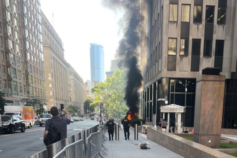 explosivo contra edificio federal