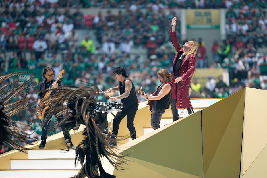 La banda mexicana de rock Maná y la cantante Lila Downs protagonizaron el inicio del espectáculo musical de la inauguración del Mundial 2026 en el Estadio Azteca de Ciudad de México.