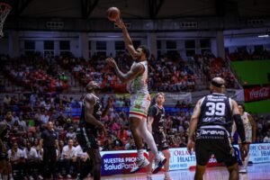 Santeros contra Leones