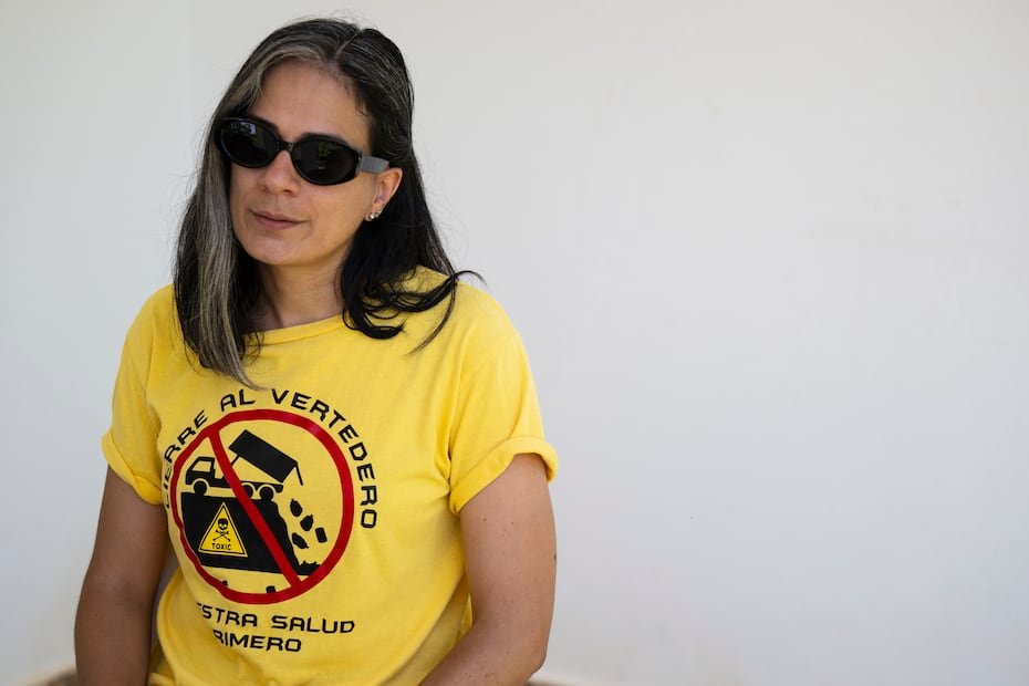 Lilliam Díaz Montalvo, presidenta del Movimiento Ciudadano Pro Cierre del Vertedero de Arecibo, aseguró que solo desde 2021 la comunidad ha enviado 457 querellas sobre irregularidades que impactan la salud y el ambiente. FOTO POR: Carlos Rivera Giusti/GFR Media