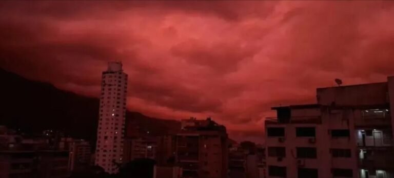 cielo rojo Venezuela