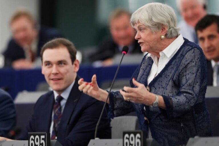 asesinato Ann Widdecombe