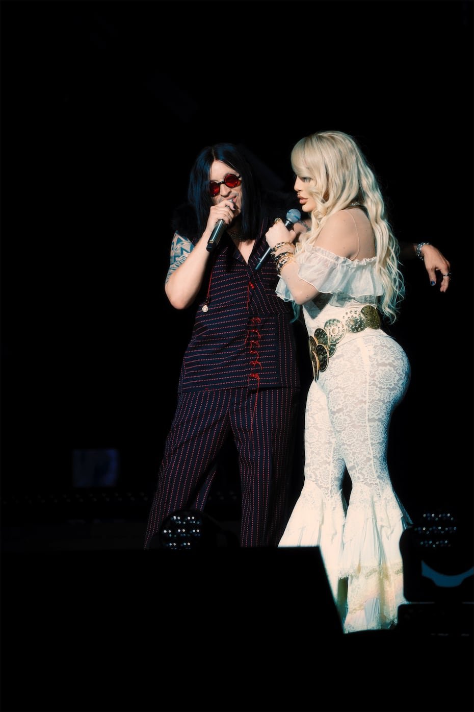 Ivy Queen fue otra de las grandes invitadas del concierto que incluyó 37 temas musicales.