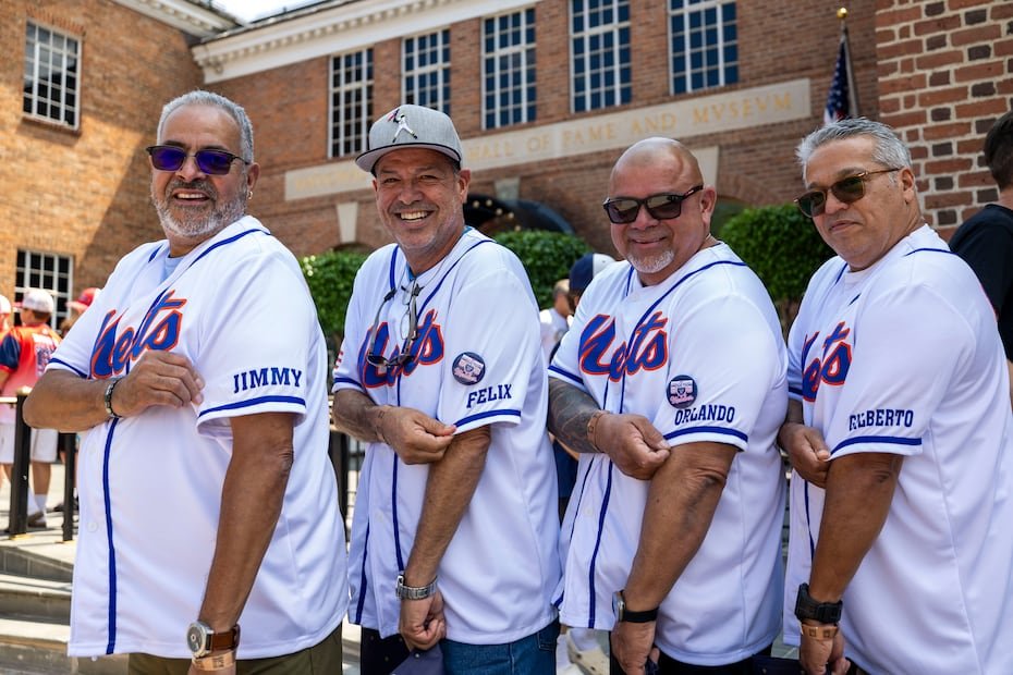 Jimmy Morales, Félix Mercado, José Tosado y Gilberto Cardona llegaron hasta Cooperstown para la exaltación de Carlos Beltrán.