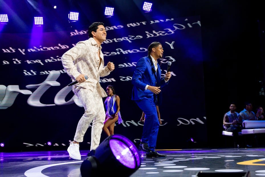 Desde la segunda gala comenzó a ganarse la admiración de los jueces y del público al interpretar junto a Rafael el tema "Fan enamorada", de Servando y Florentino.