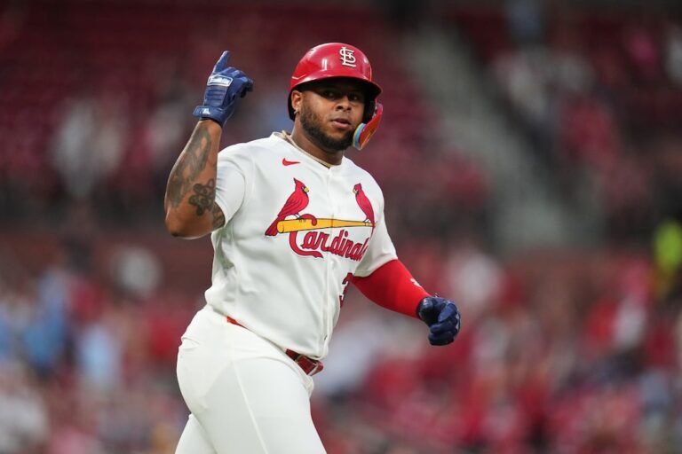 Nelson Velázquez cuadrangular