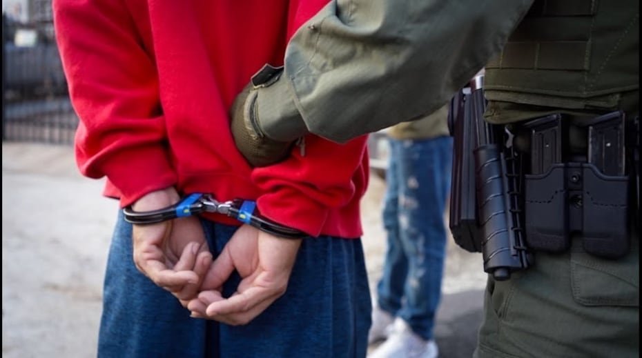 Durante los operativos se intervino con cuatro personas sospechosas de asesinatos recientes.
