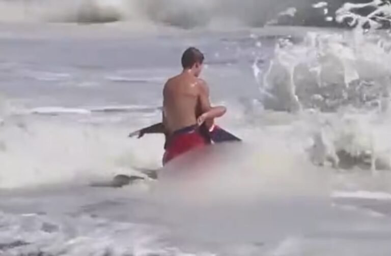 joven héroe Santa Cruz