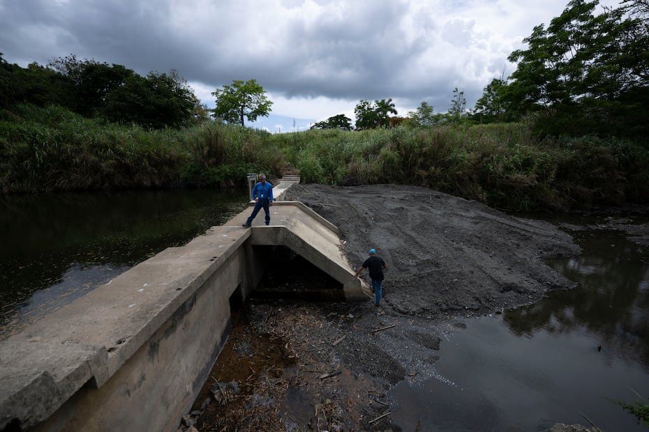 El más reciente de estos sucesos ocurrió en la planta de filtros Loíza Valley, en Canóvanas, donde se descubrió aceite en el agua tratada que provocó el cierre de la instalación.