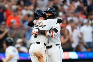 Javier Báez regreso