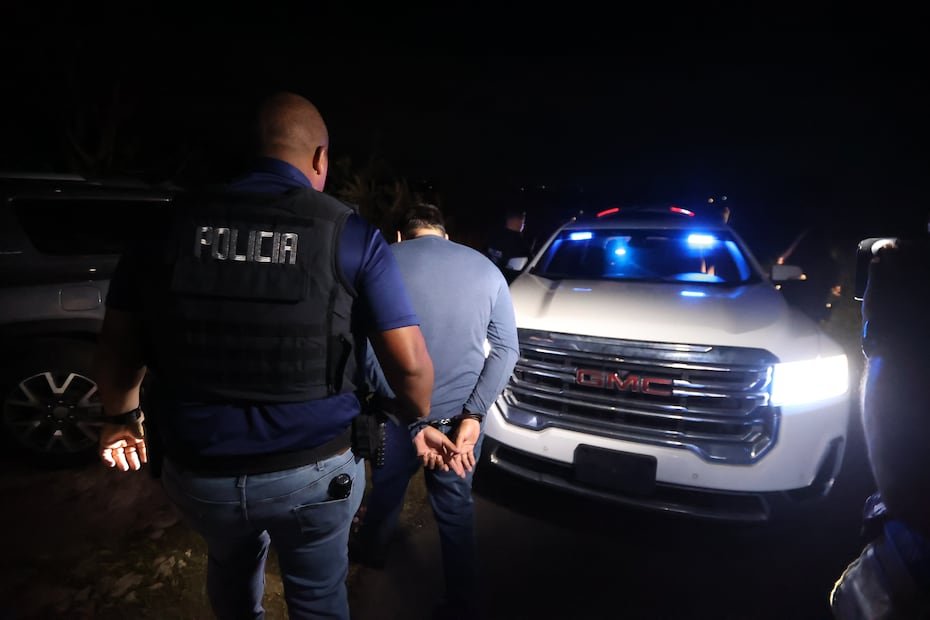 Cuatro hombres fueron arrestados en la madrugada del jueves por material de abuso sexual infantil en un operativo encabezado por agentes de la Oficina de Investigaciones de Seguridad Nacional (HSI, por sus siglas en inglés).