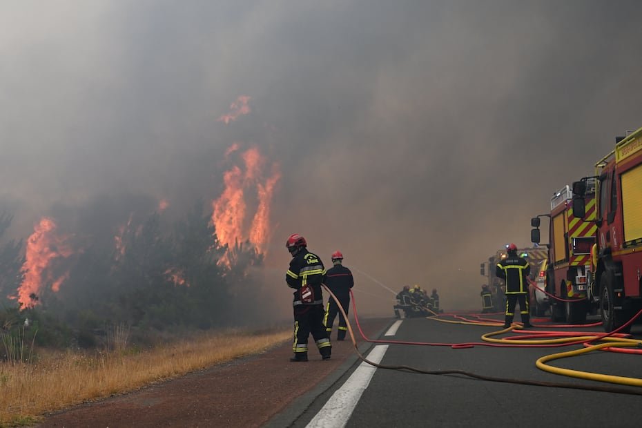El primer ministro Sébastien Lecornu calificó los incendios de «sin precedentes» y afirmó que el incendio de Gironda había alcanzado tal intensidad el viernes que había empezado a generar sus propios vientos.