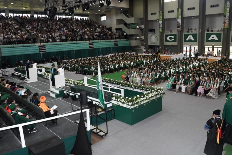 protestas graduación RUM