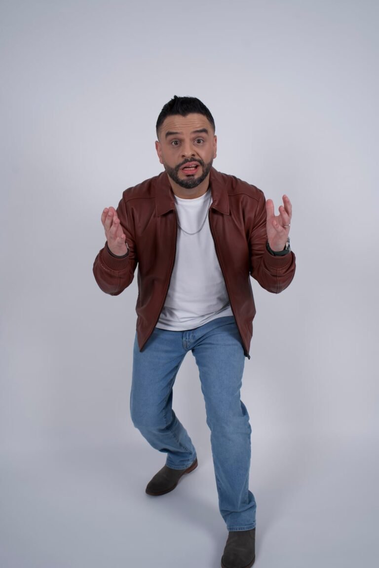 Madre Latina Josué Comedy