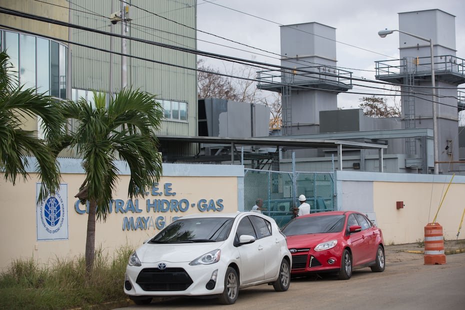 La estación de Mayagüez, construida en 2009, tiene cuatro bloques de unidades de diésel, de 55 megavatios cada uno. La mayor parte de su capacidad, sin embargo, permanece fuera de servicio.