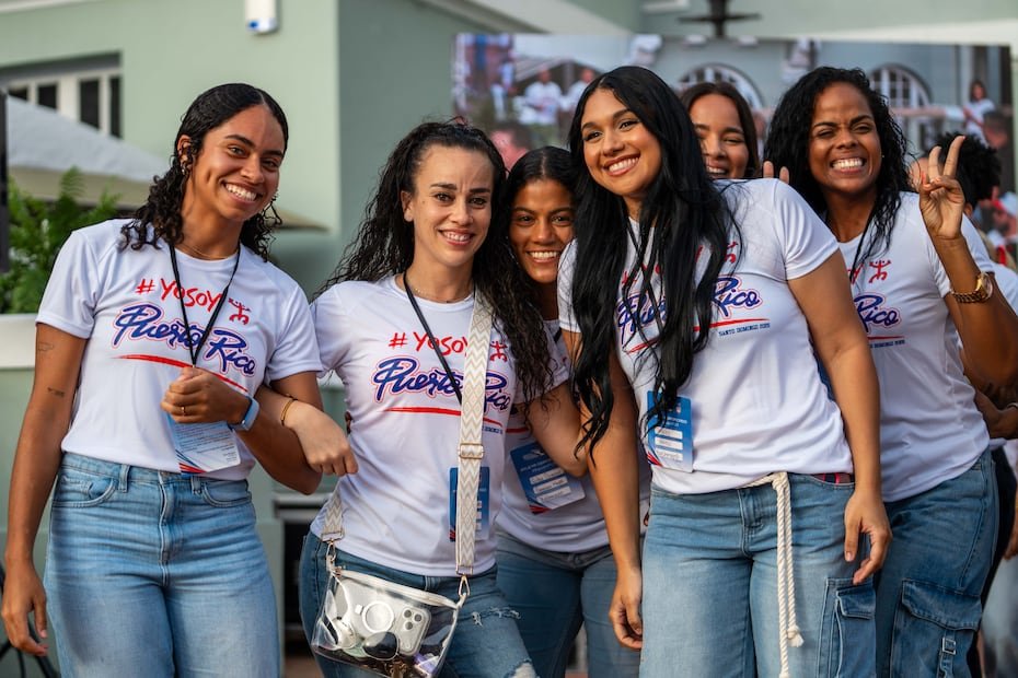 La delegación estará compuesta por 226 mujeres y 216 hombres.