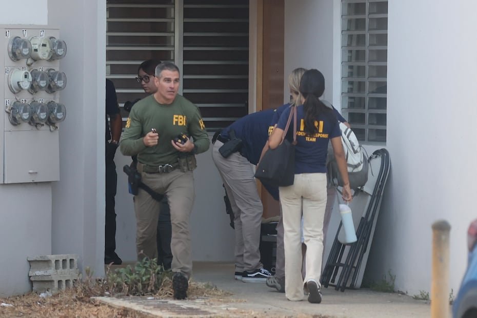 Al menos una persona fue detenida.