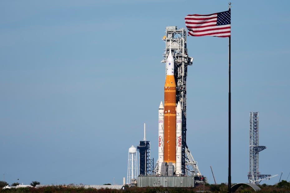 La cuenta regresiva comenzó oficialmente el lunes, y el cuarteto de astronautas tendrán, como objetivos, validar los sistemas de la cápsula Orion y del cohete SLS (Sistema de Lanzamiento Espacial) en misiones tripuladas.