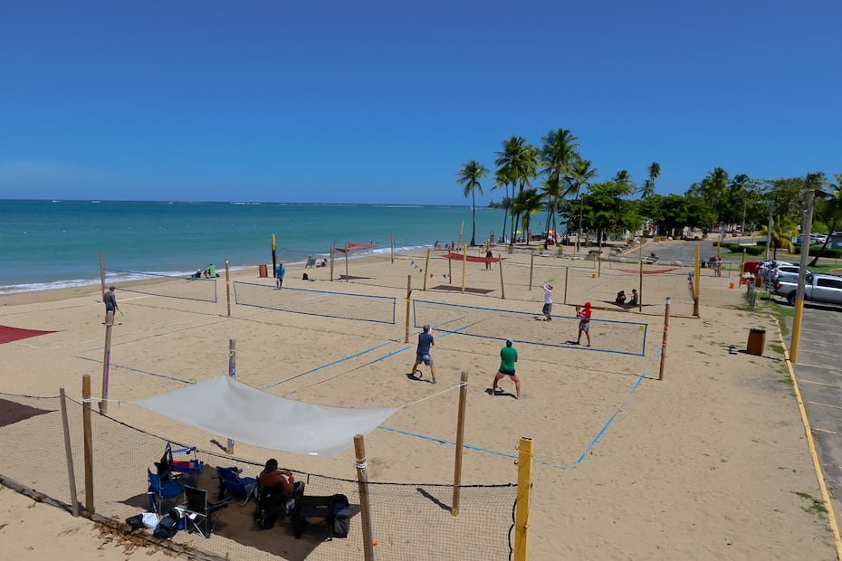Las playas de la costa de Isla Verde ocuparon el segundo lugar.
