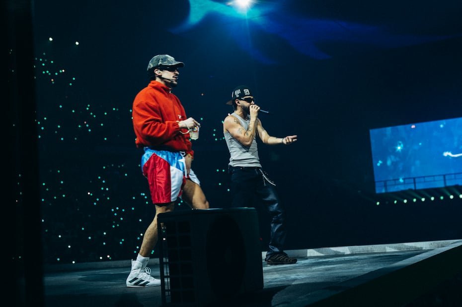 Mora (11 de junio). Mora protagonizó uno de los momentos más comentados de la octava función al interpretar junto a Bad Bunny “Hibiki”, “Modelito”, “La Inocente” y “Memorias”, en una aparición que transformó el concierto en una celebración de sus exitosas colaboraciones. Foto de archivo
